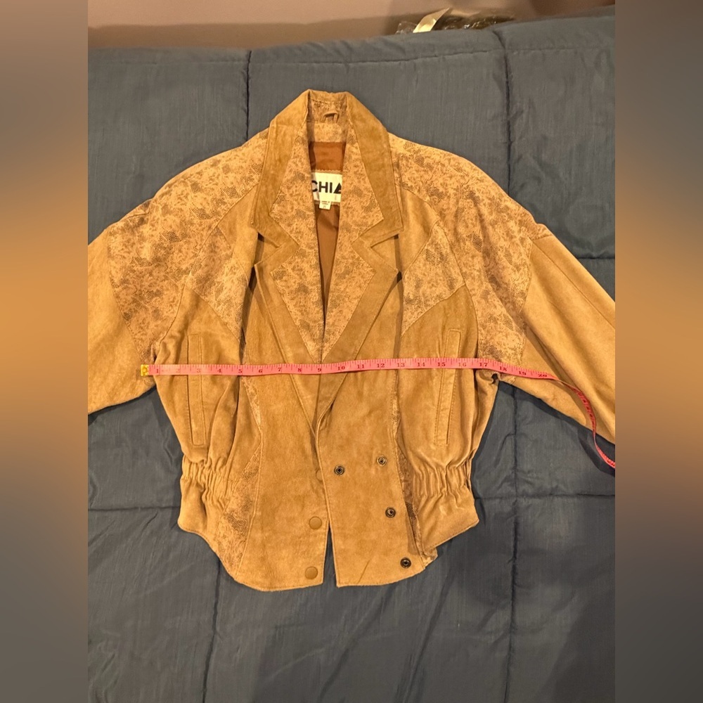 Vintage CHIA Genuine Leather Cropped Jacket Tan Snakeskin Detail Size M - Picture 5 of 6